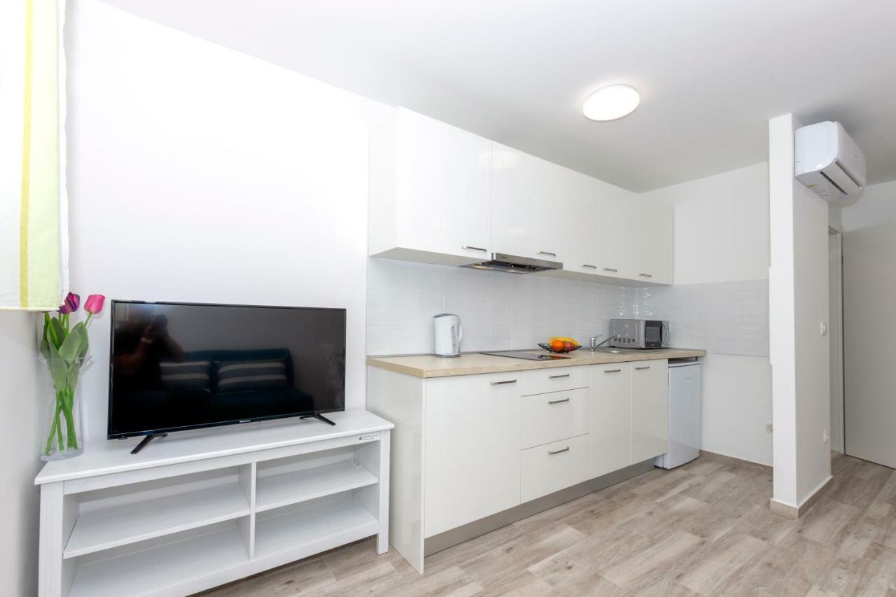 Apartments West Coast Σπλιτ Εξωτερικό φωτογραφία