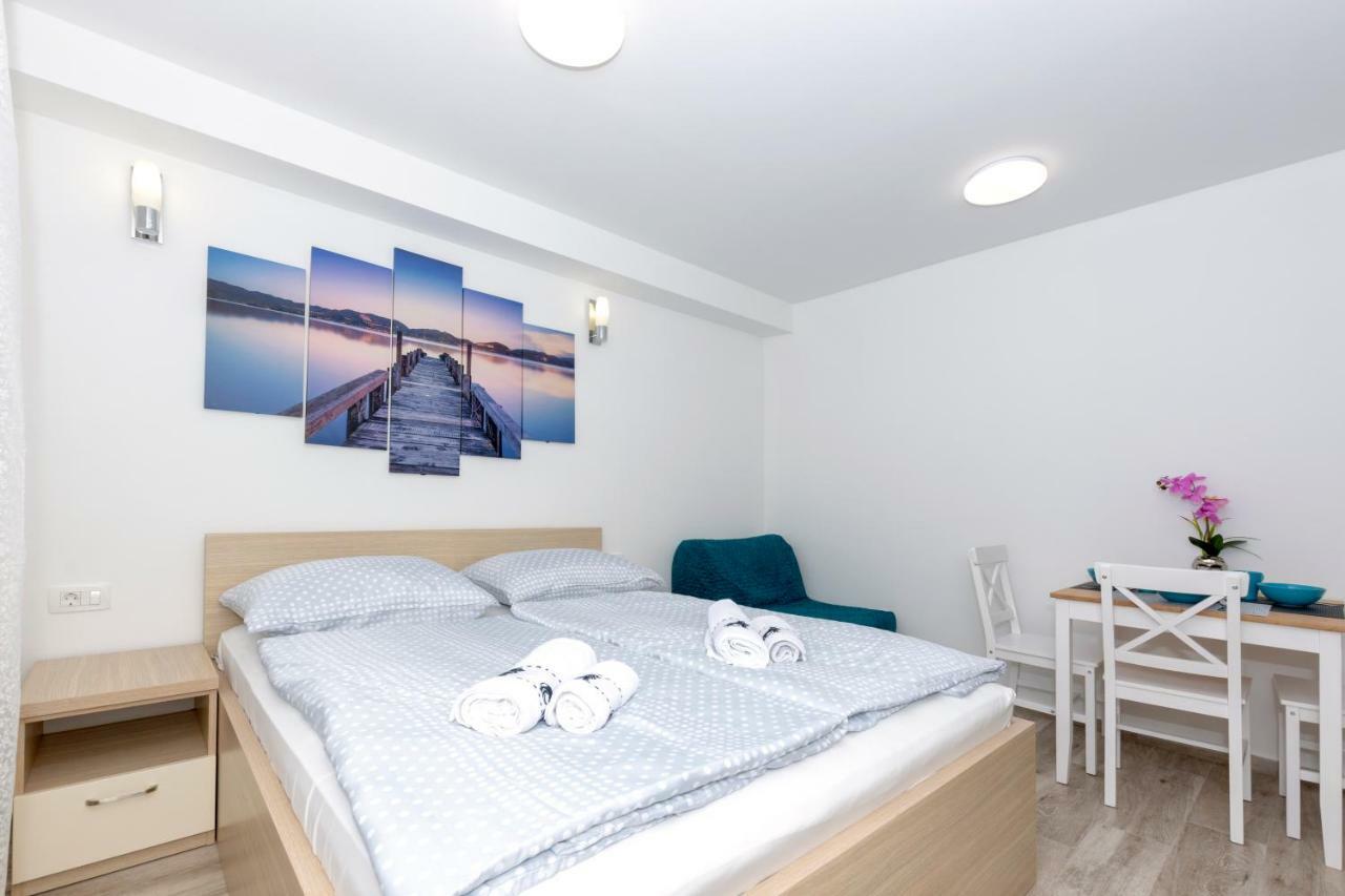 Apartments West Coast Σπλιτ Εξωτερικό φωτογραφία