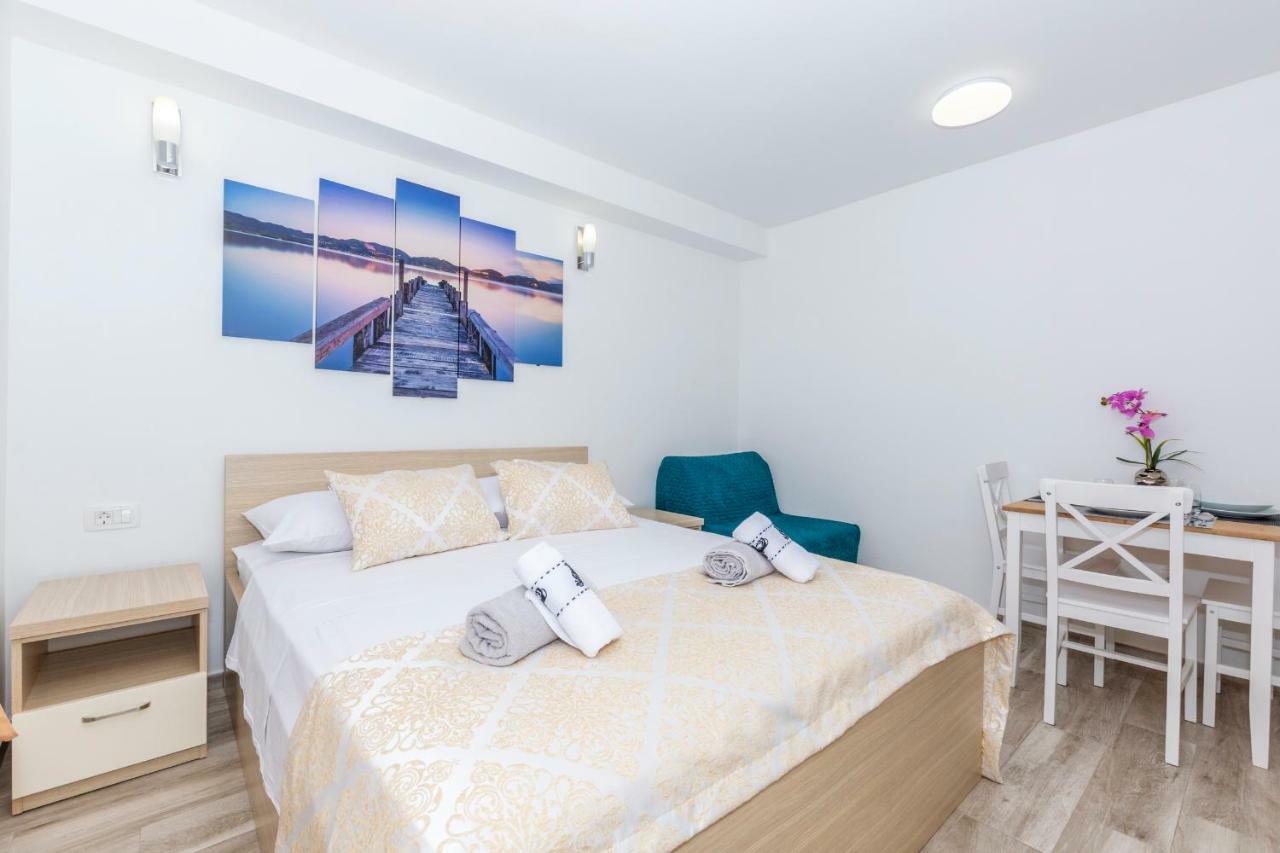 Apartments West Coast Σπλιτ Εξωτερικό φωτογραφία